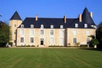 Grommer/groom wanted at an exclusive chateau in France.