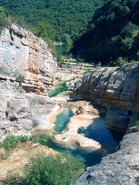 Swimming spot nearby